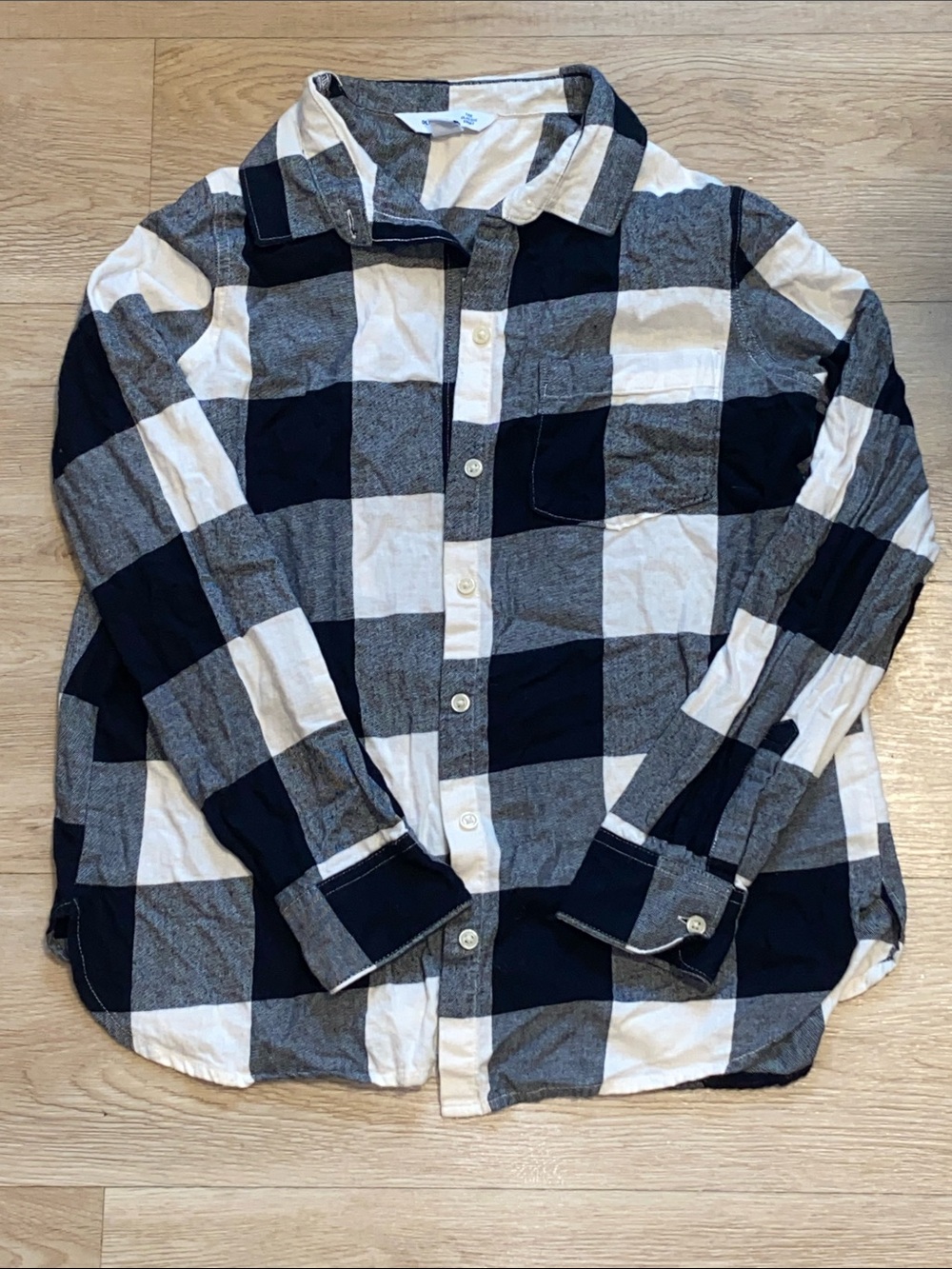 Old Navy Black, White & Gray Plaid Long-Sleeve Button Shirt